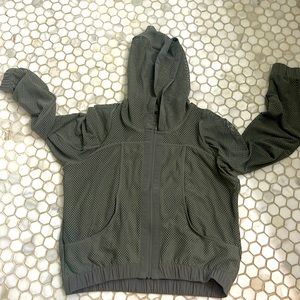 Lululemon Relaxed Fit Mesh Running Jacket - size 4